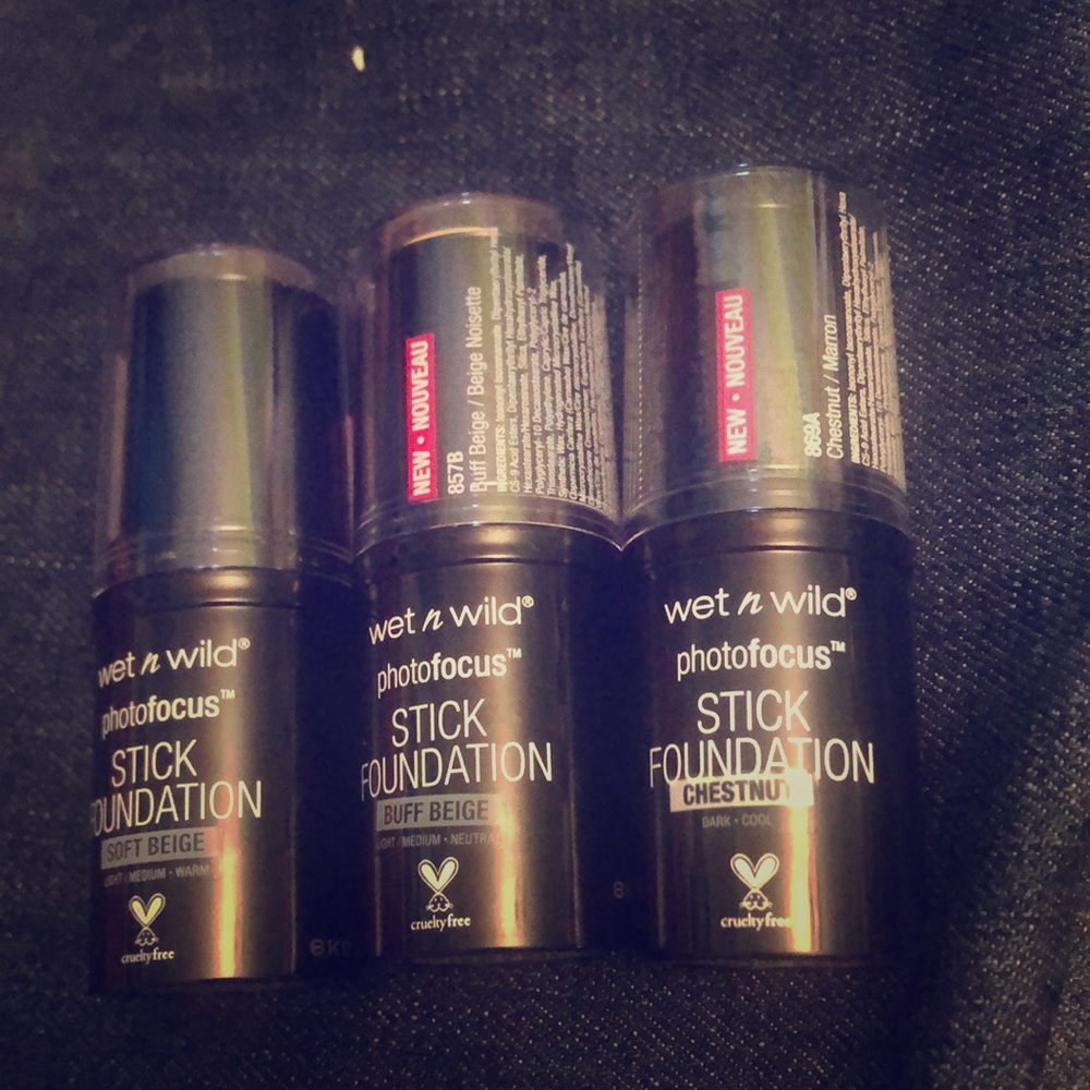 Wet N Wild photofocus Stick Foundation